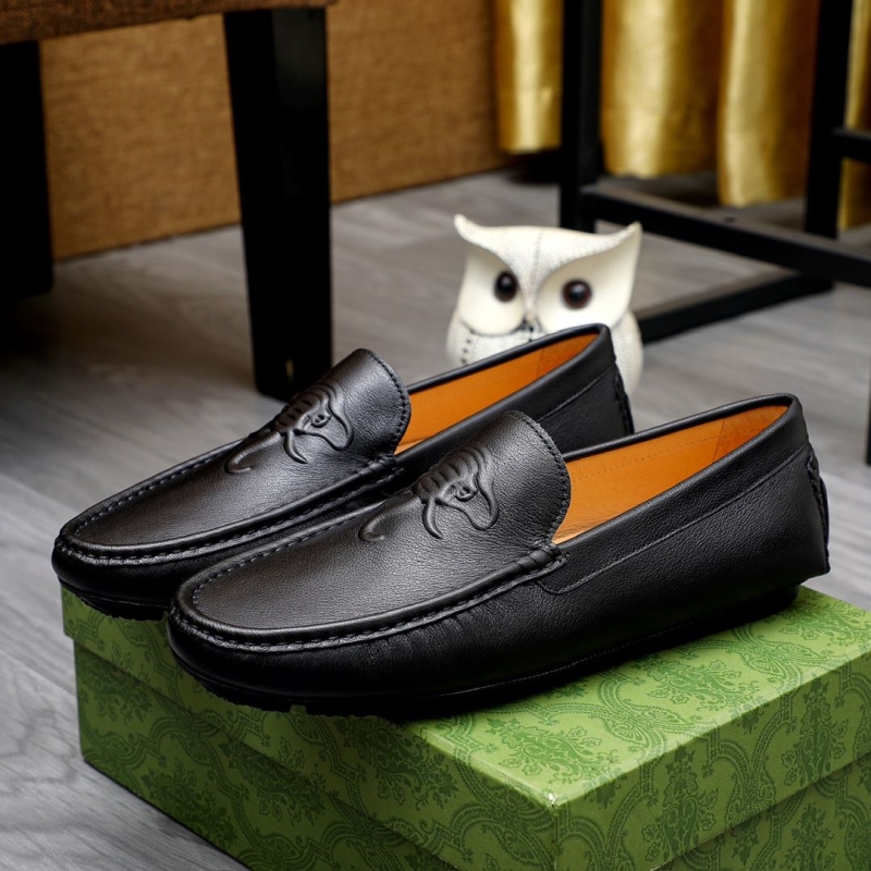 G*u*i leather shoes